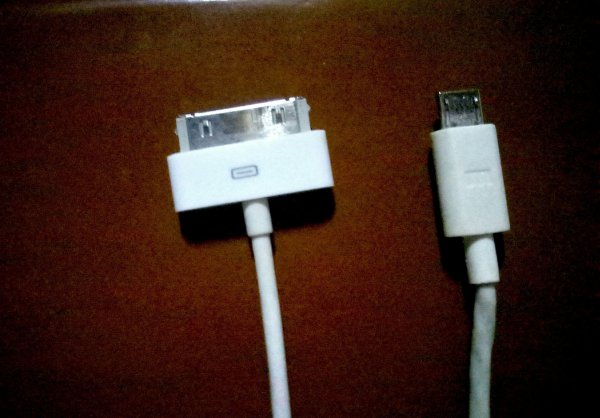 苹果12充电充不进去怎么回事