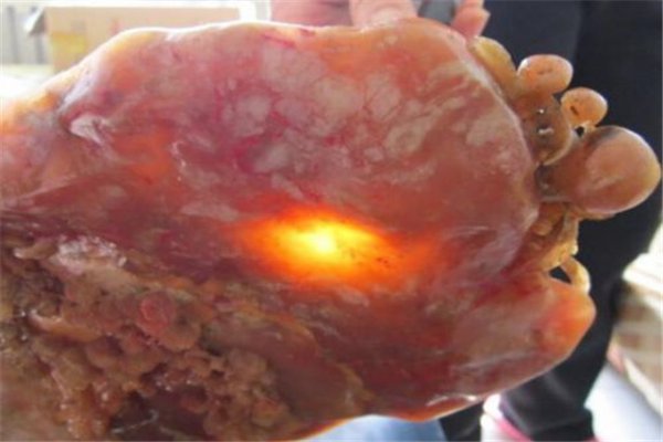 鸡血石民间鉴定办法