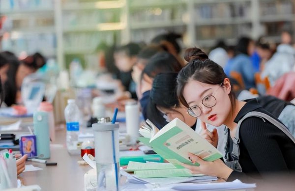 哪些专业考研不需要考数学