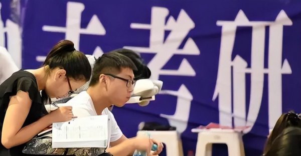 哪些专业考研不需要考数学