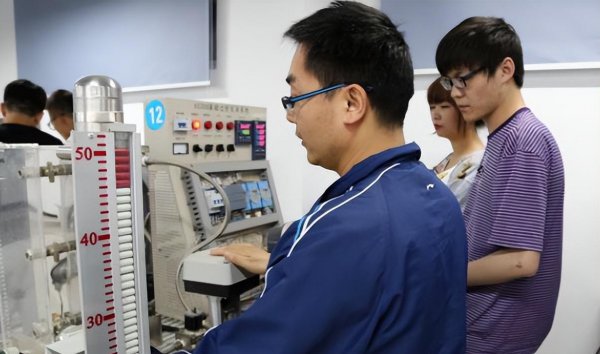 哪些专业考研不需要考数学