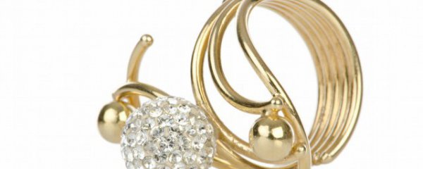 女士犯太岁佩戴什么好