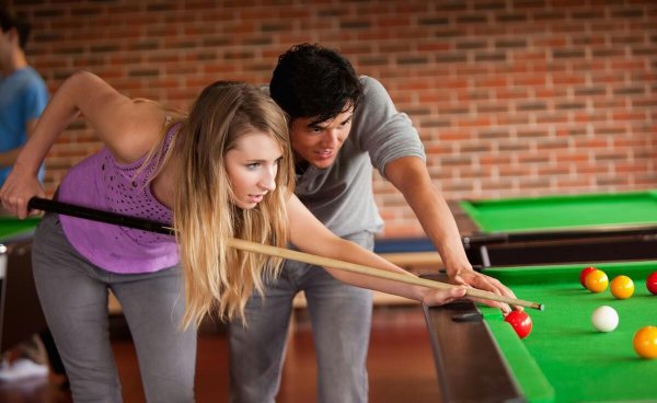 台球握杆正确使用方法图片