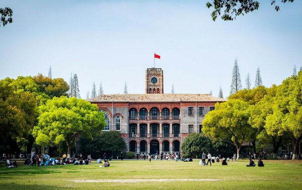 我国综合性大学排名分析