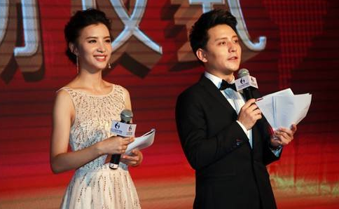 百克力老婆是做什么工作的