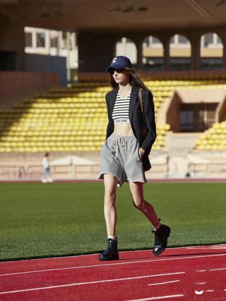 切尔西靴错误的搭配