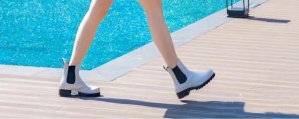 切尔西靴错误的搭配