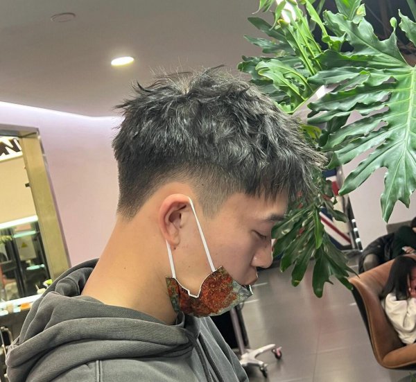 2023年流行男发型图片