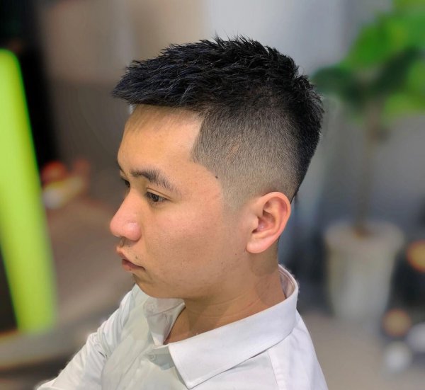 2023年流行男发型图片