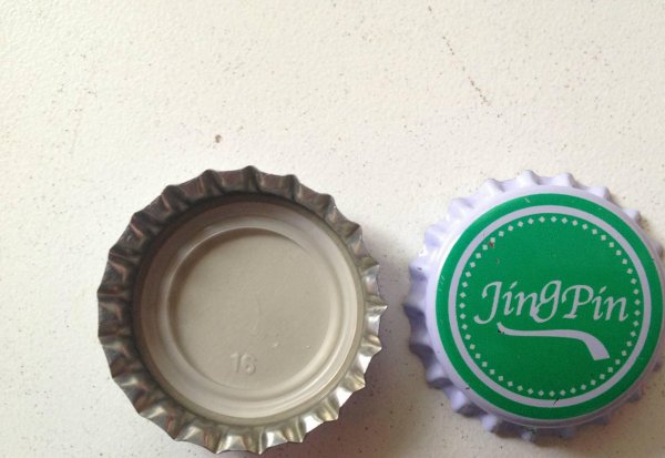 打火机怎么开啤酒瓶盖子技巧