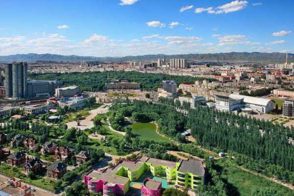 草原钢铁城是哪个城市的别称