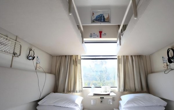 女生独自坐硬卧安全吗