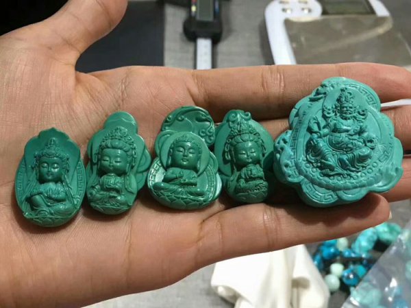 刚买的绿松石要不要泡一水