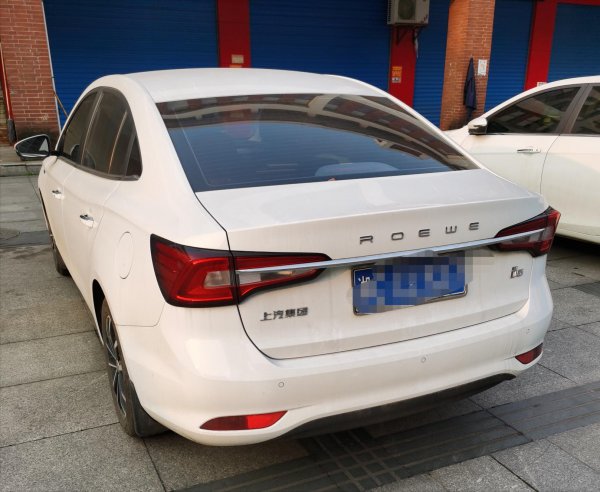 吉利和荣威哪个质量好