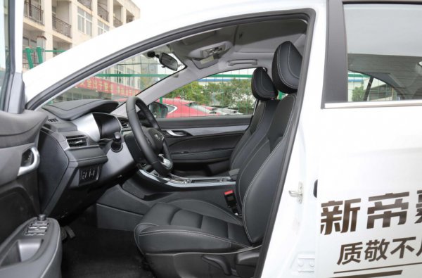 吉利和荣威哪个质量好