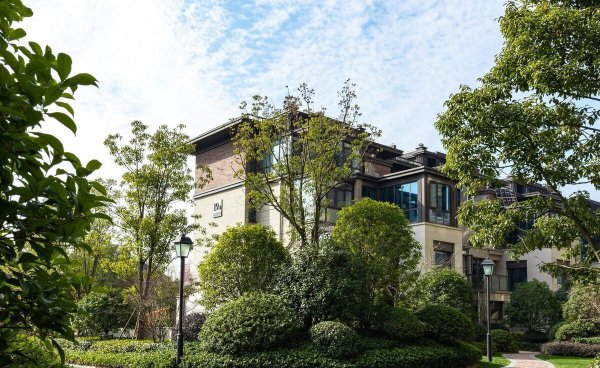 叠拼别墅是什么意思