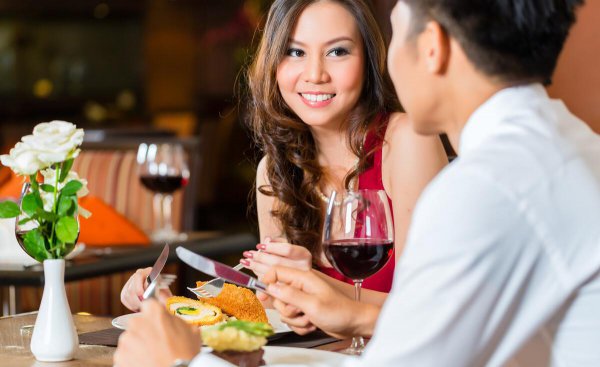 如何约女孩子出来见面