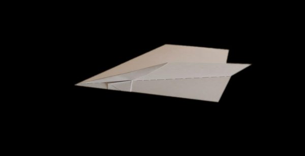 怎么折飞机才能飞得更远