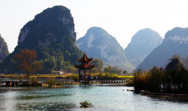 广西十万大山在哪里地方