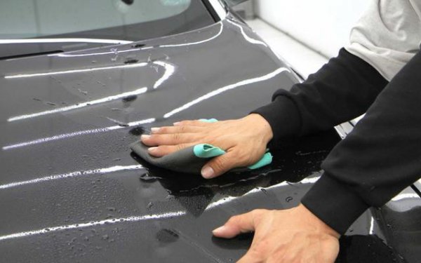 车子镀晶和镀膜哪个效果好