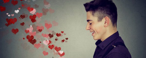 身上佩戴什么旺桃花