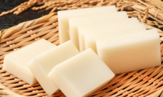 年糕发黄了还能吃吗 年糕颜色发黄了还可以吃吗