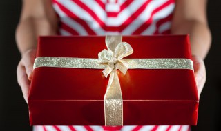 送人什么生日礼物合适男士 送人哪些生日礼物合适男士