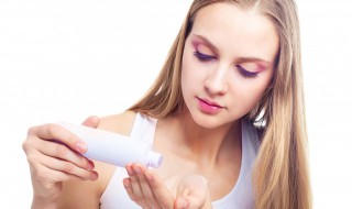 卸妆露使用教程 卸妆露的正确使用方法