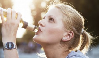 黄芪和枣泡水的功效与作用 黄芪和枣泡水的功效是什么