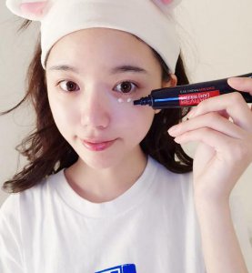 眼霜怎么用如何正确使用眼霜 眼霜正确的使用方法