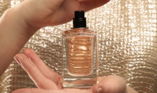 喷香水的两种方法 香水怎么喷才是正确的方式