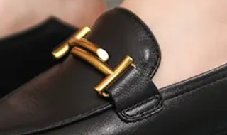 乐福鞋什么款式好看 女款乐福鞋特点及搭配显好看技巧