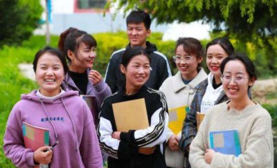 师范学校毕业还需要考教师资格证吗 师范毕业直接当老师吗