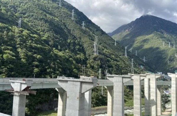 雅叶高速的起点和终点分别是