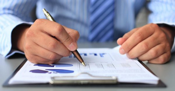 试用期不签合同谁吃亏