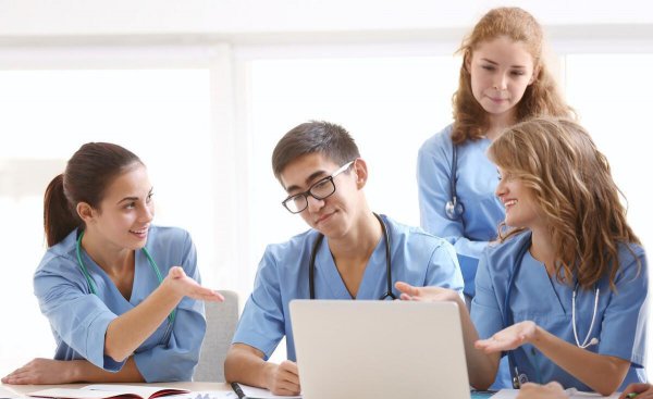 试用期不签合同谁吃亏