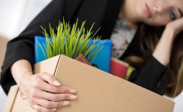 试用期不签合同谁吃亏