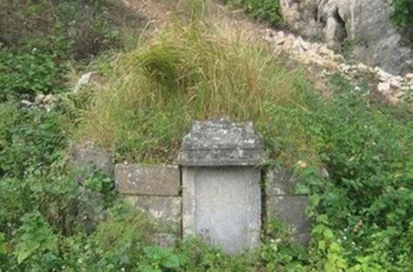 农村清理坟草禁忌