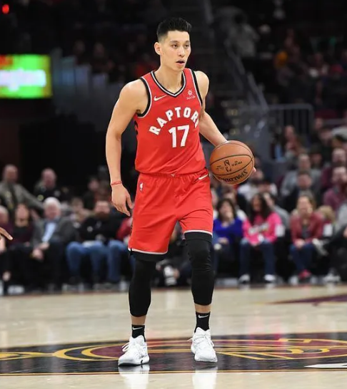 林书豪个人资料介绍