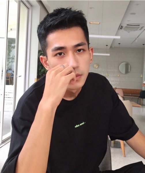 男士长脸适合什么发型