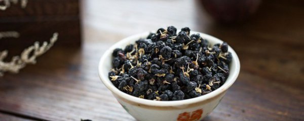 黑枸杞可以晚上喝吗