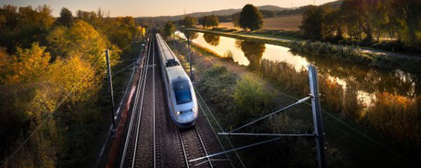 高铁可以带定型喷雾吗