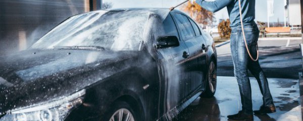 冬天汽车静电怎么防止