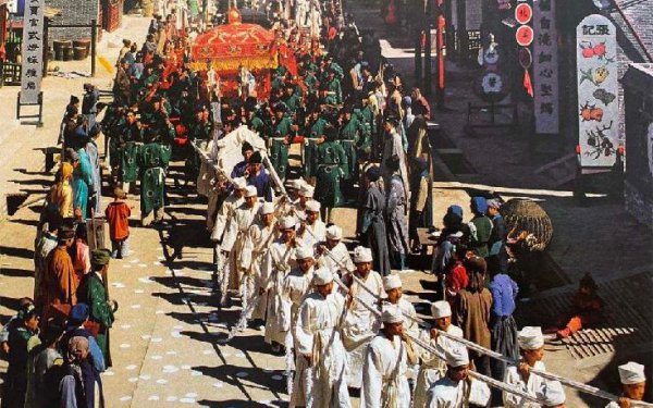 坟墓上开花什么预兆