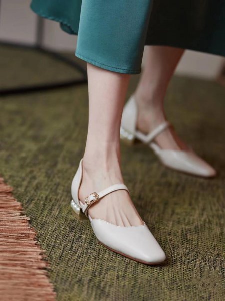 鞋码正好但是不跟脚怎么办