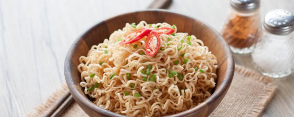 方便面吃多了会发胖吗