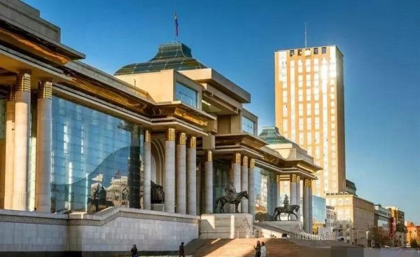 蒙古国人均gdp多少美元