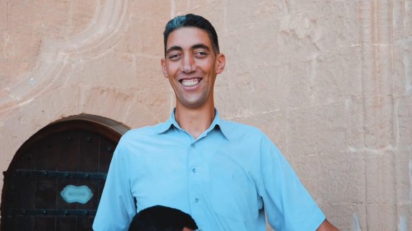 现在世界上最高的人是谁