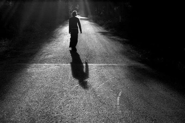 感觉很压抑心里很堵怎么办