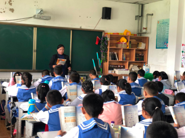 小学和幼师哪个有前景好就业